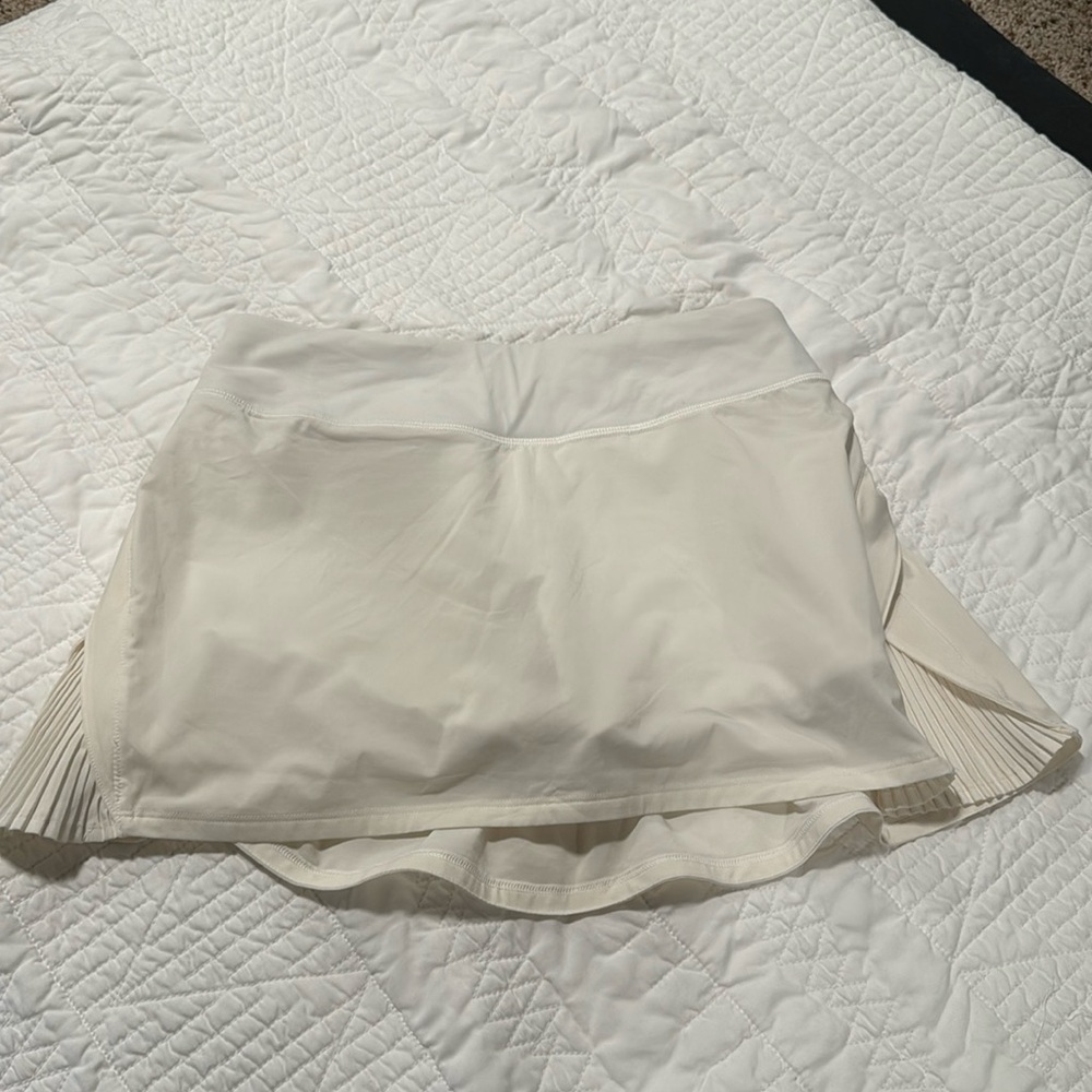 Play off the pleats skirt Lululemon